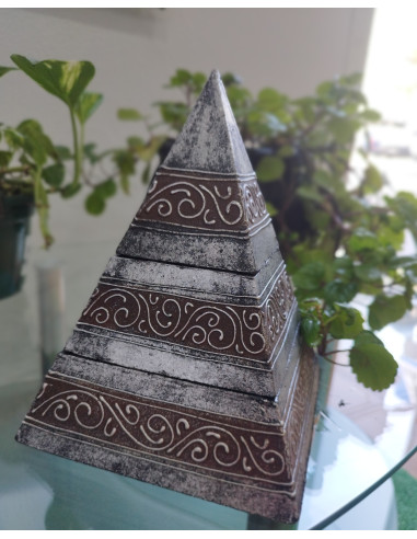 JOYERO MADERA PIRAMIDE PLATEADA
