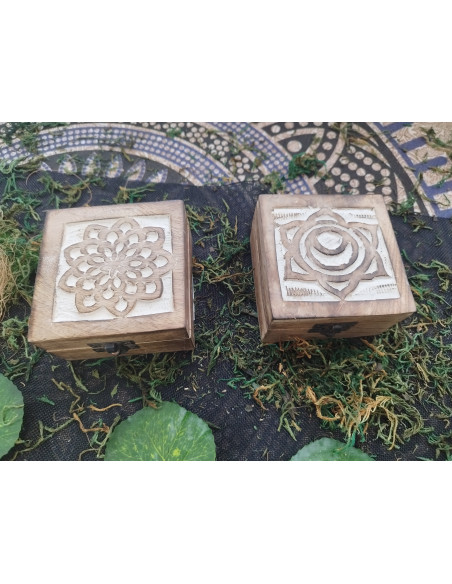 CAJA DE MADERA DECORATIVA SIMBOLO 10 CM