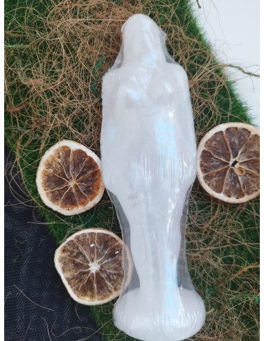 FIGURA CERA   MUJER EN BLANCO